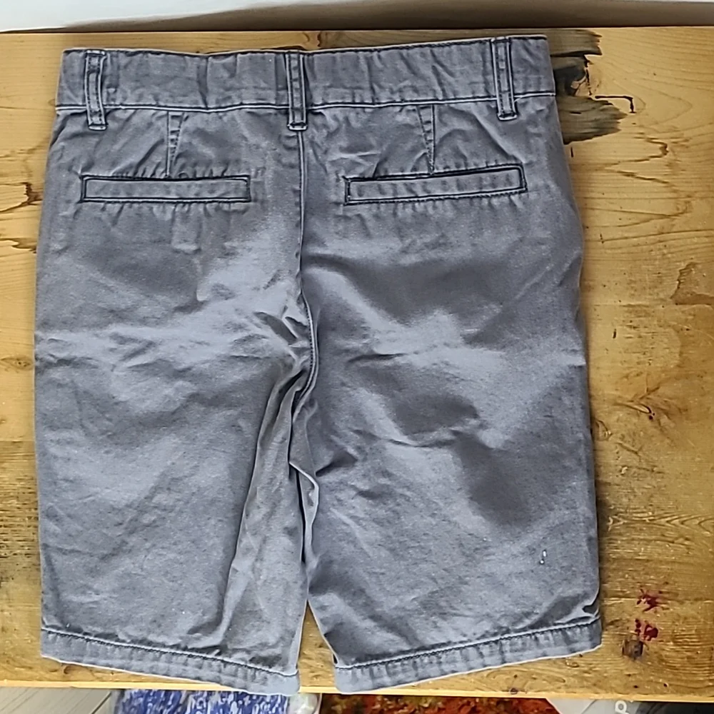Children's Place Sz 7 Grey Shorts LIKE NEW